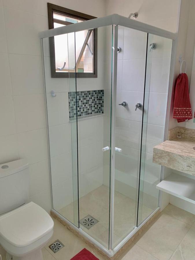 Apartamento Praia Dos Anjos 2 Vagas De Garagem E Ar-Condicionado Арраял-ду-Кабу Экстерьер фото